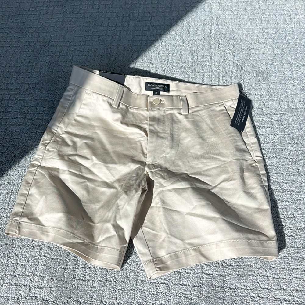 Tan core temp shorts, banana Republic